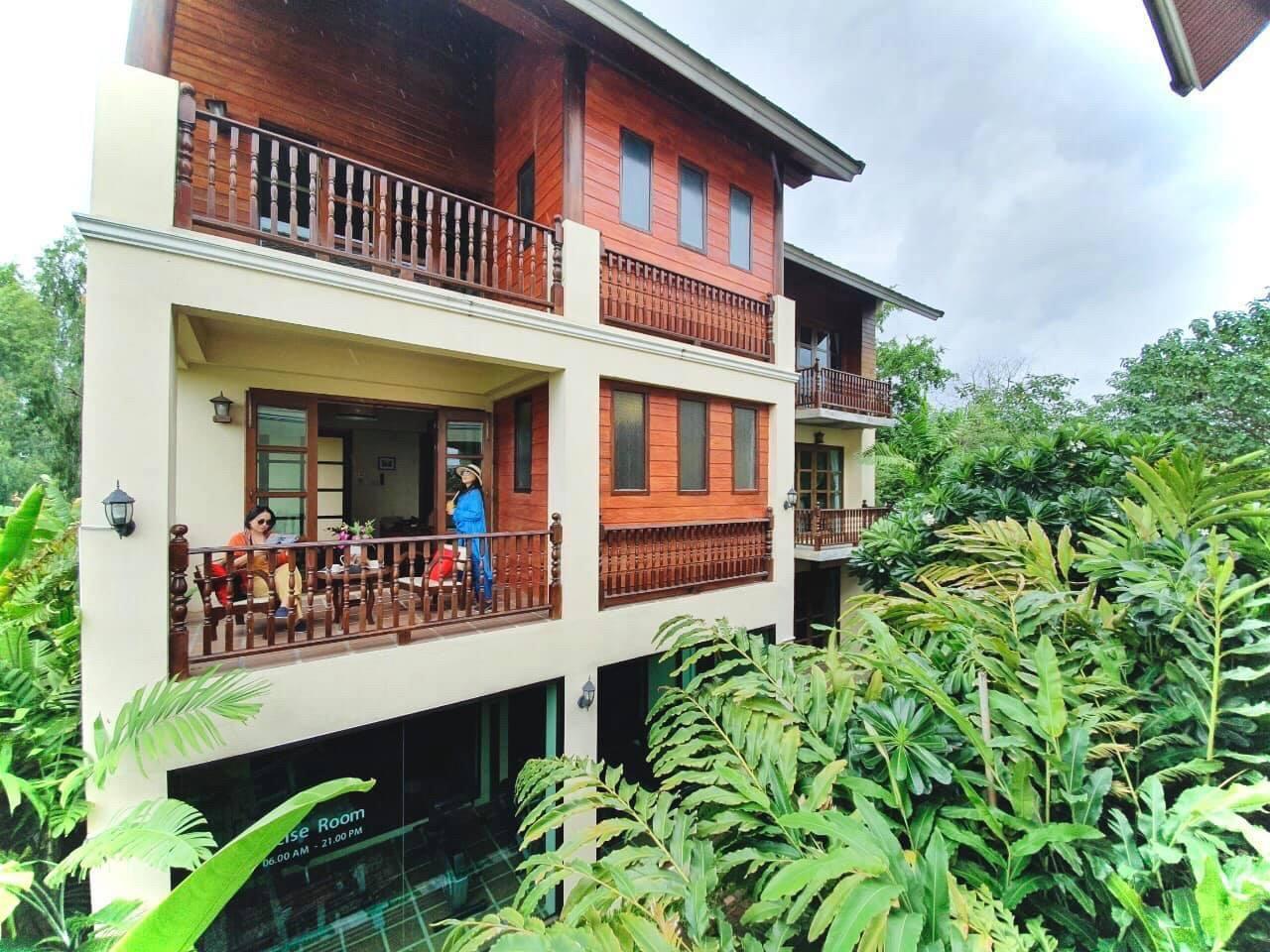 Shewe Wana Suite Resort Chiang Mai Buitenkant foto
